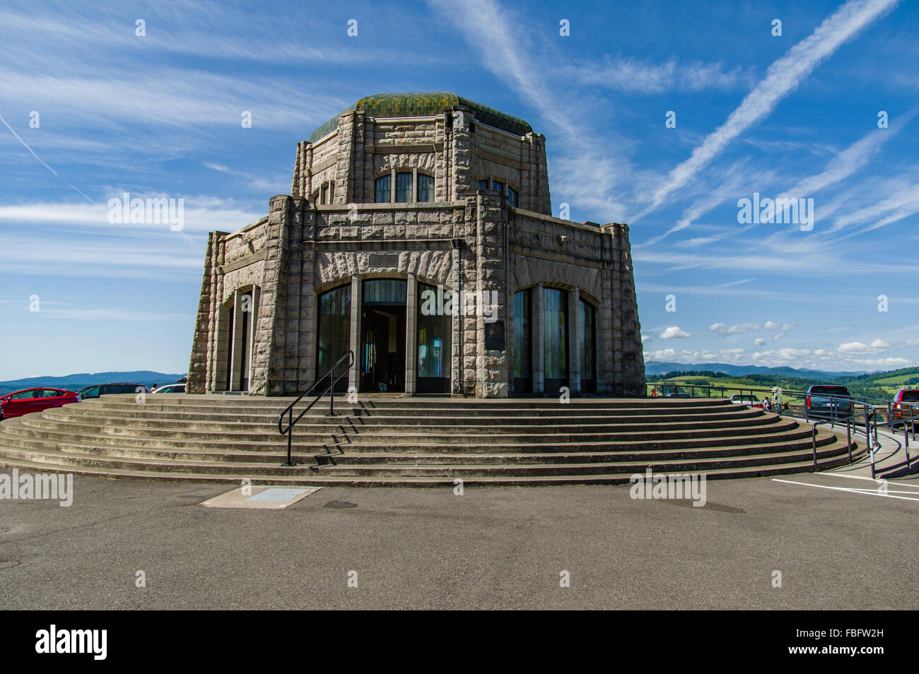 Vista House visitor center al Crown Point nella Columbia Gorge, Oregon, Stati Uniti d'America Foto Stock