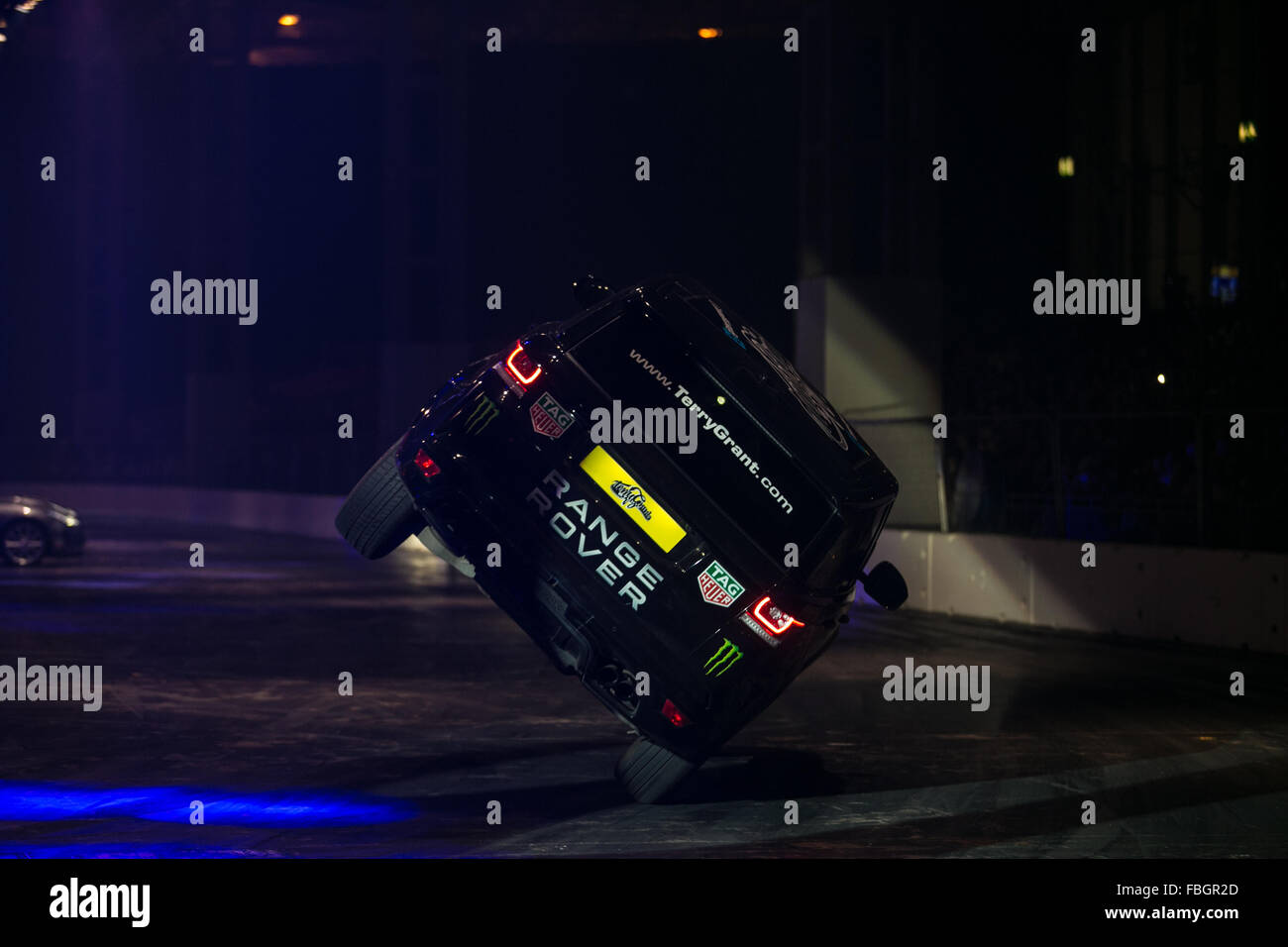 Birmingham, Regno Unito, 16 gennaio, 2016. Terry Grant Stunt Driver abilità di guida display all'Autosport International al NEC di Birmingham UK Credit: Steven roe/Alamy Live News Foto Stock