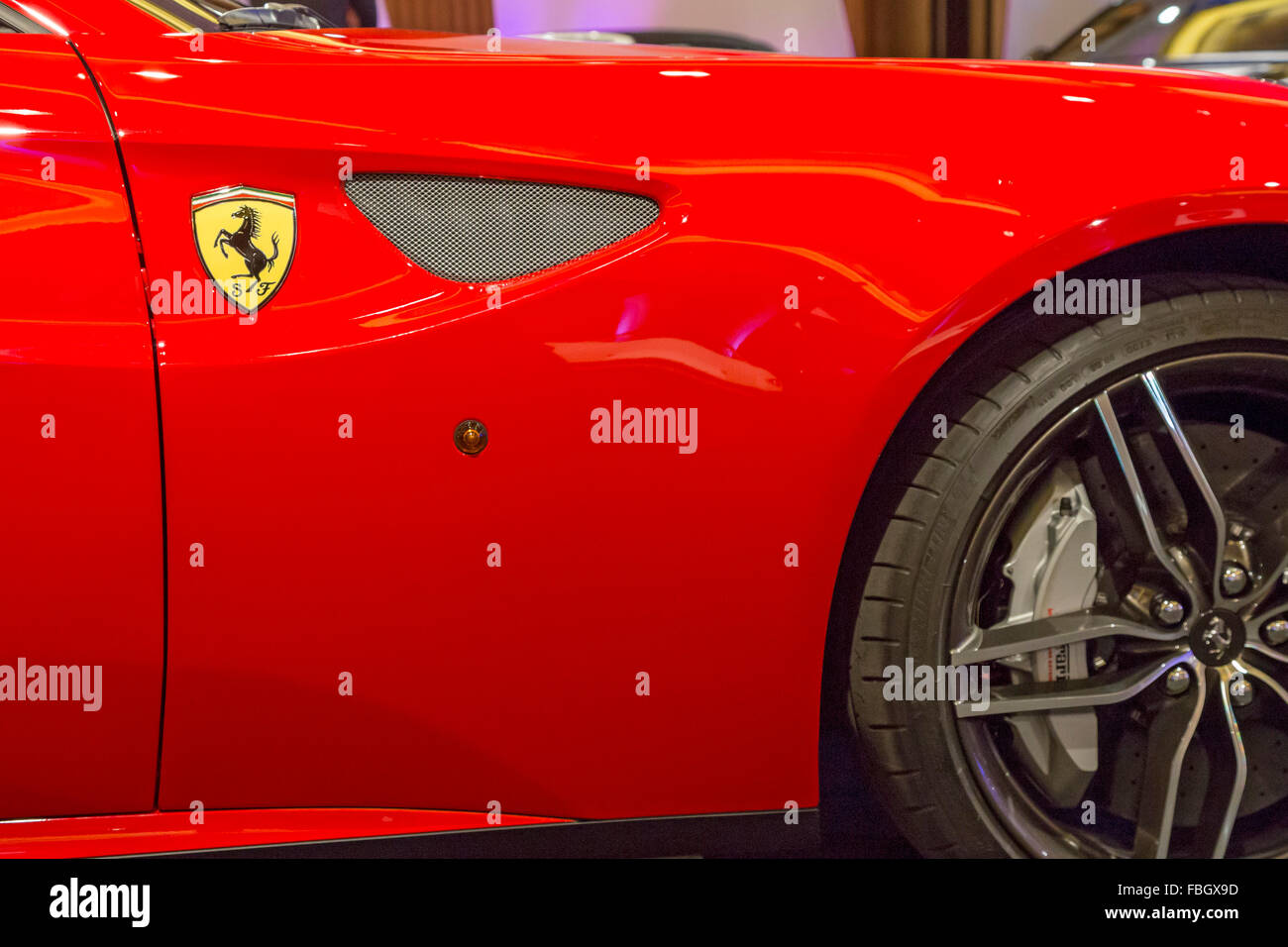 Detroit, Michigan - La Ferrari FF in una collezione di ultra-auto di lusso sul display durante la Detroit Auto Show. Foto Stock