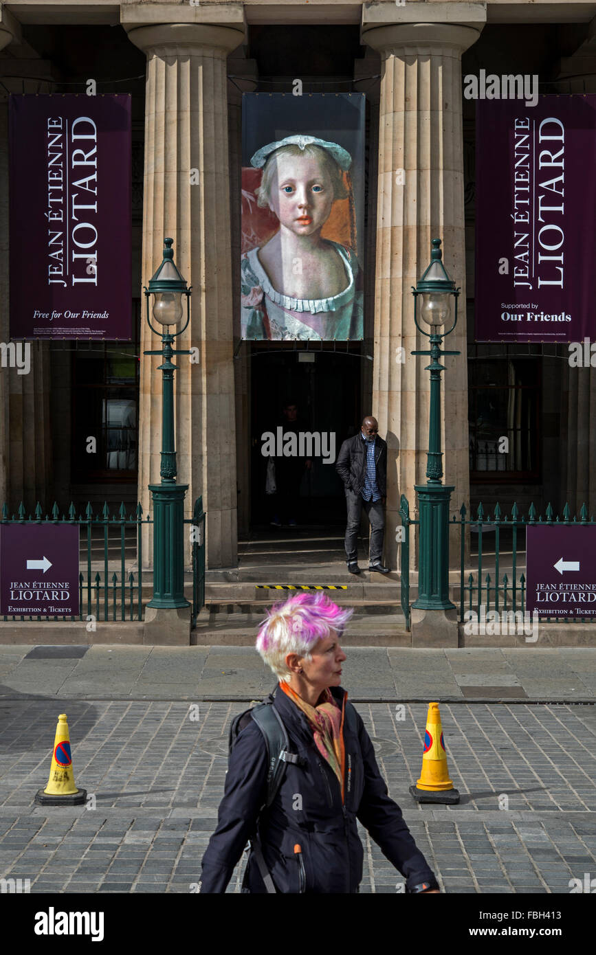 Striscioni che pubblicizzano la mostra Jean-Etienne Liotard nel 2015 presso la Royal Scottish Academy di Edimburgo. Foto Stock