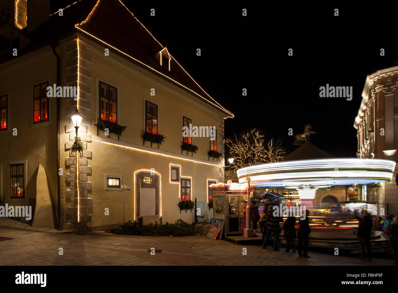 Bassa Austria, Mödling, mercatino di Natale, giostra Foto Stock