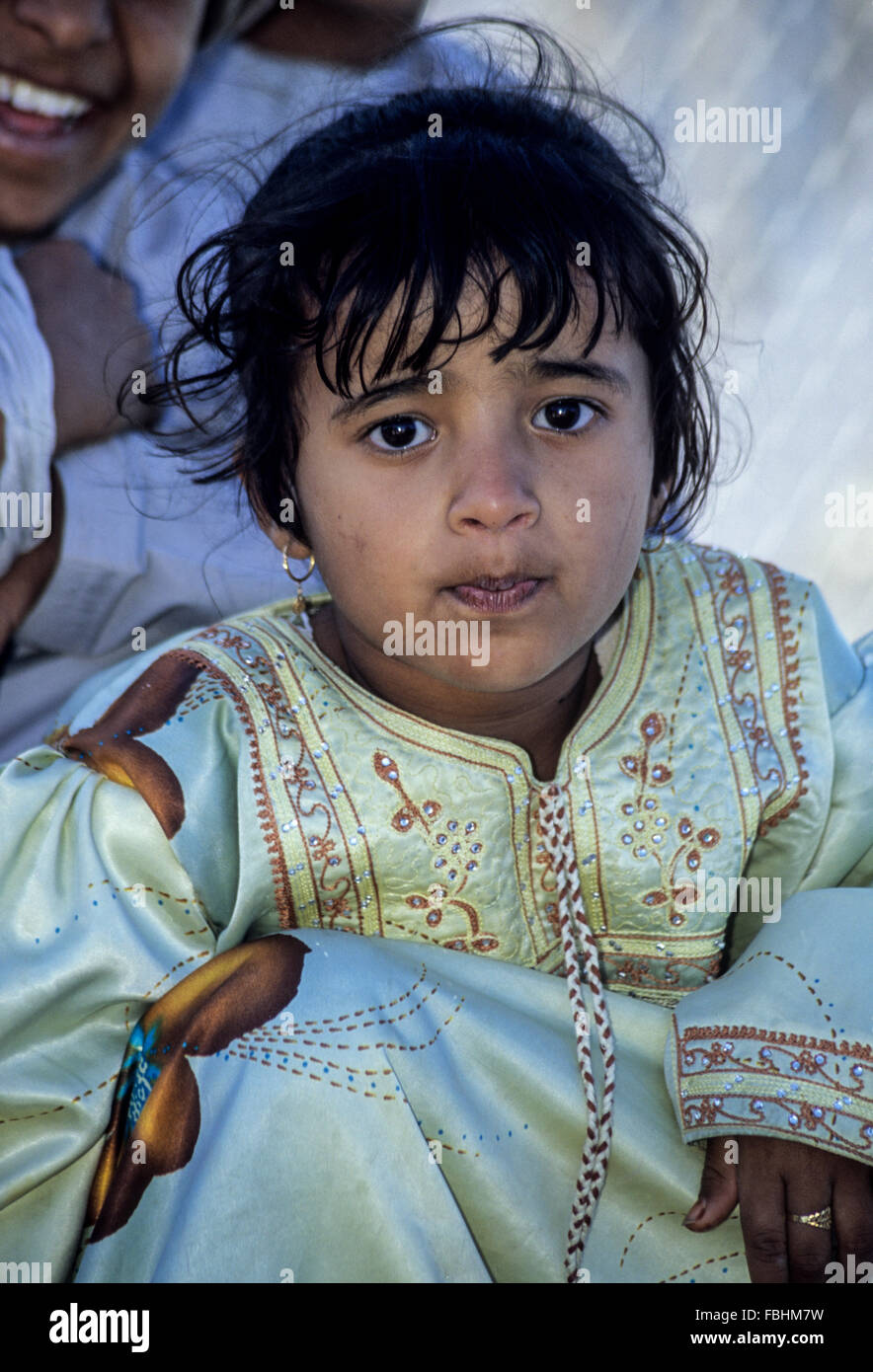 Sur, Oman. Giovane ragazza dell'Oman. Foto Stock