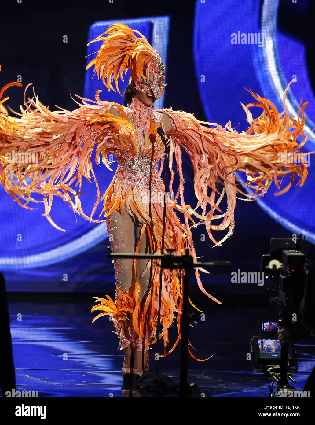 Miss Universo 2015 costumi nazionali in corrispondenza dell'asse al Planet Hollywood Resort & Casino Las Vegas offre: Miss Angola, Whitney Houston A. Shikongo dove: Las Vegas, Nevada, Stati Uniti quando: 16 Dic 2015 Foto Stock