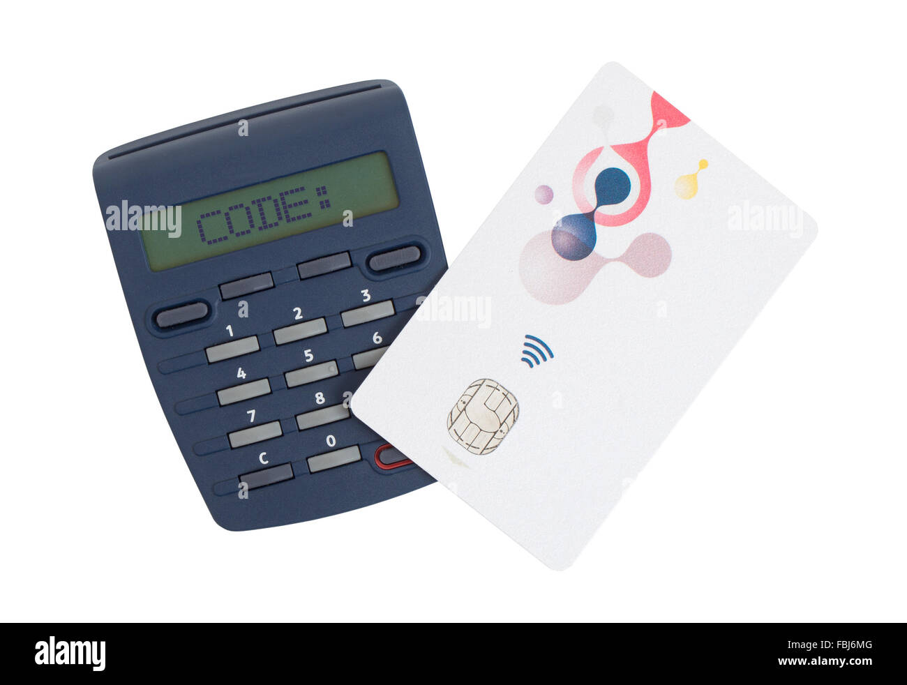 Servizi bancari a casa, lettore di card per la lettura di una carta bancaria - Codice Foto Stock