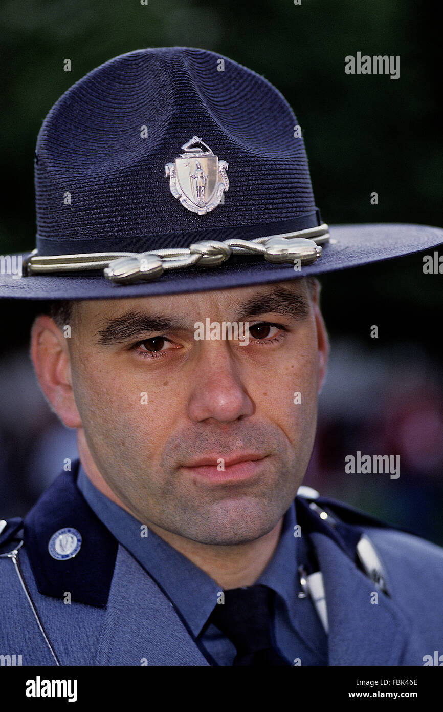 Washington, DC, Stati Uniti d'America, 15 maggio, 1996 dello Stato del Massachusetts trooper B.L. Rizor presso la polizia annuale memorial in DC. Credito: Mark Reinstein Foto Stock