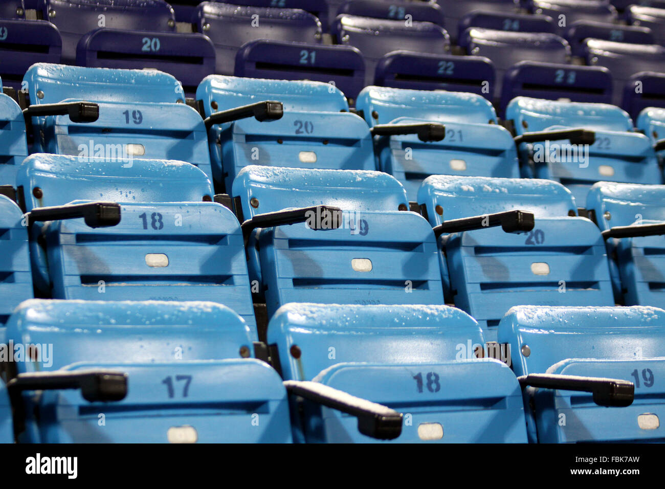 Blue posti vuoti sul Stadium Foto Stock