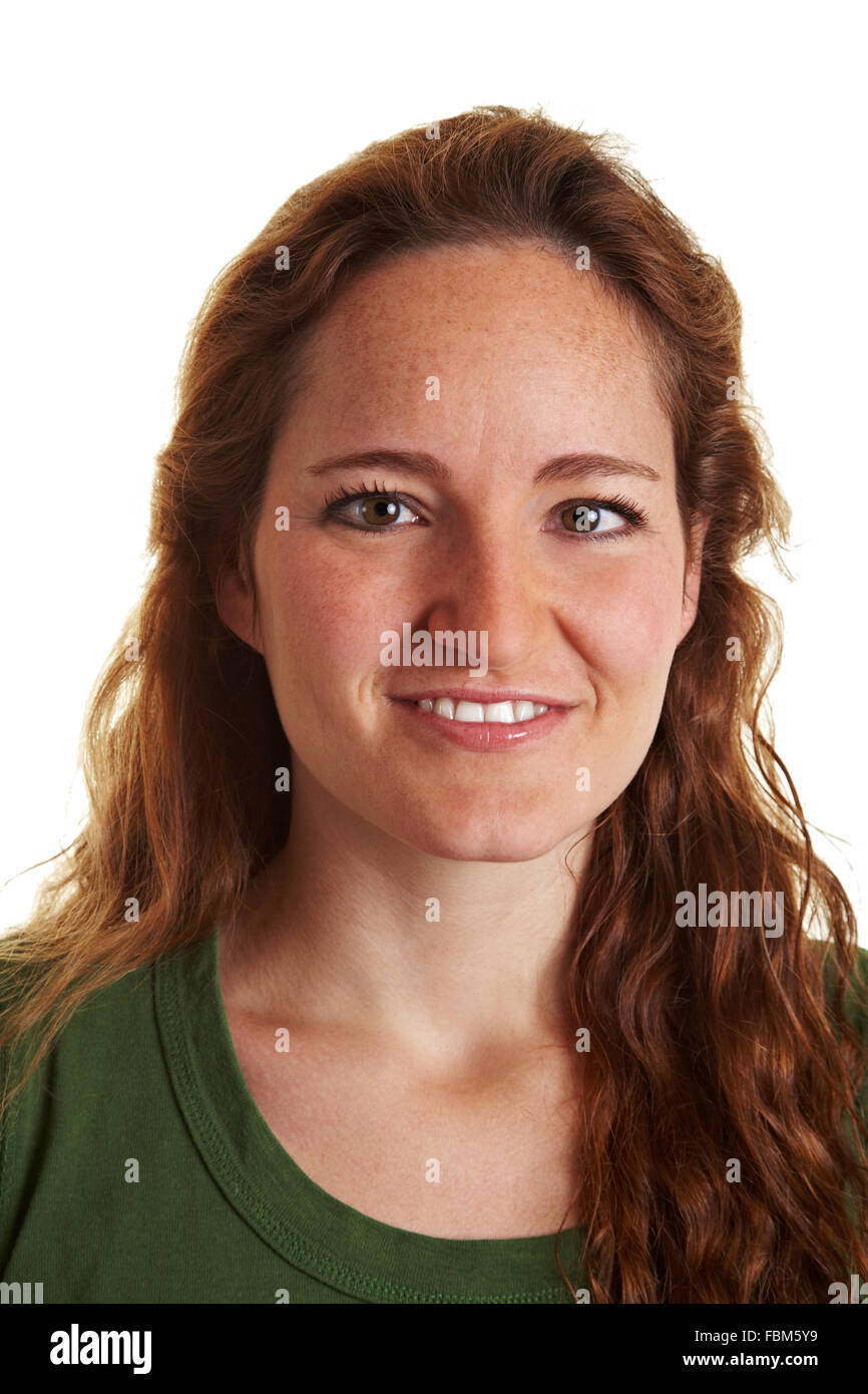 Ritratto frontale di una giovane donna con lunghi capelli bruna Foto Stock