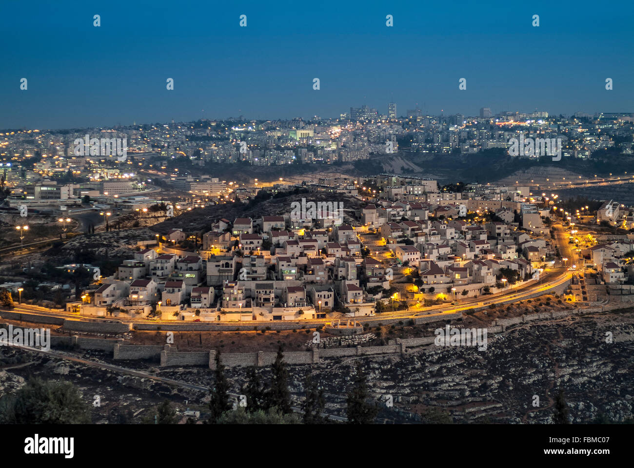 Vista dalla Nabi Samuel o il profeta Samuele montagna a Gerusalemme, Israele Foto Stock