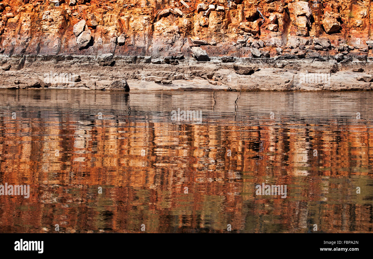 Il lago di Argyle è Western Australia la più grande e in Australia della seconda più grande uomo di acqua dolce del serbatoio realizzato in volume. Il serbatoio Foto Stock
