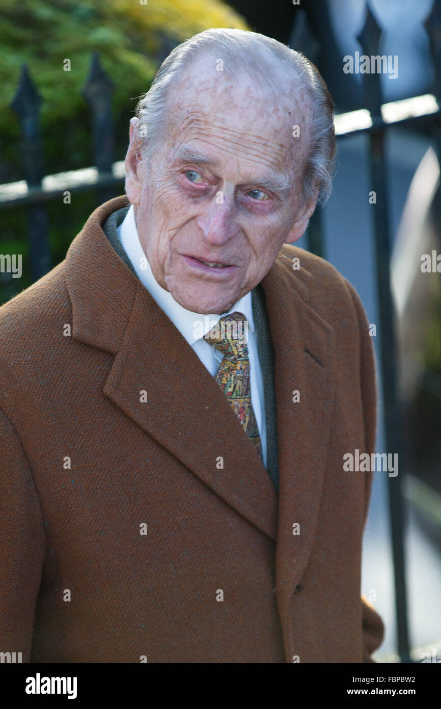 Sua Maestà la Regina Elisabetta II e il Duca di Edinburgo a partecipare al servizio domenicale a Hillington chiesa, Norfolk. Foto Stock
