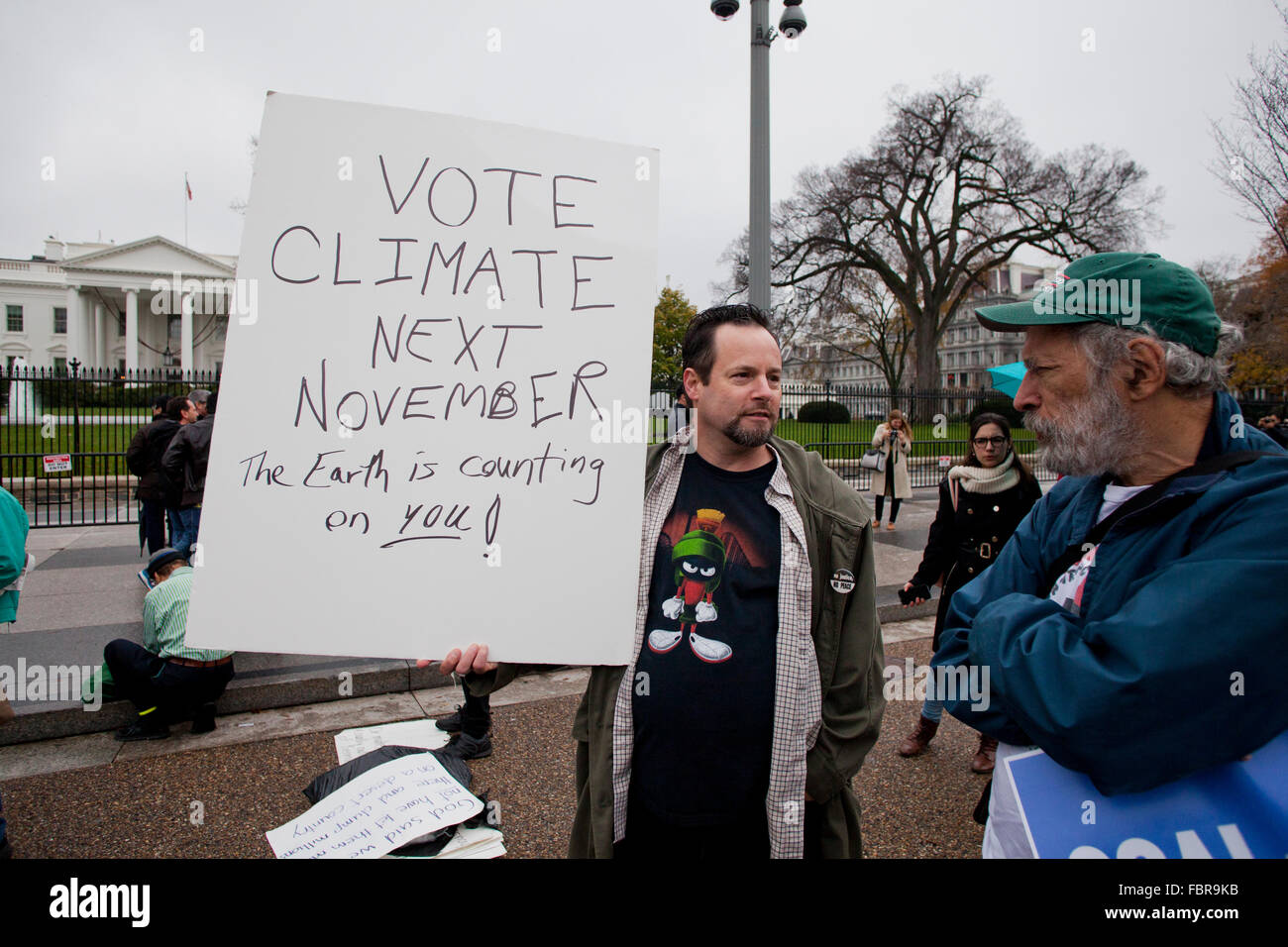 Novembre 21, 2015, Washington DC USA: attivisti ambientali protesta di fronte alla Casa Bianca Foto Stock