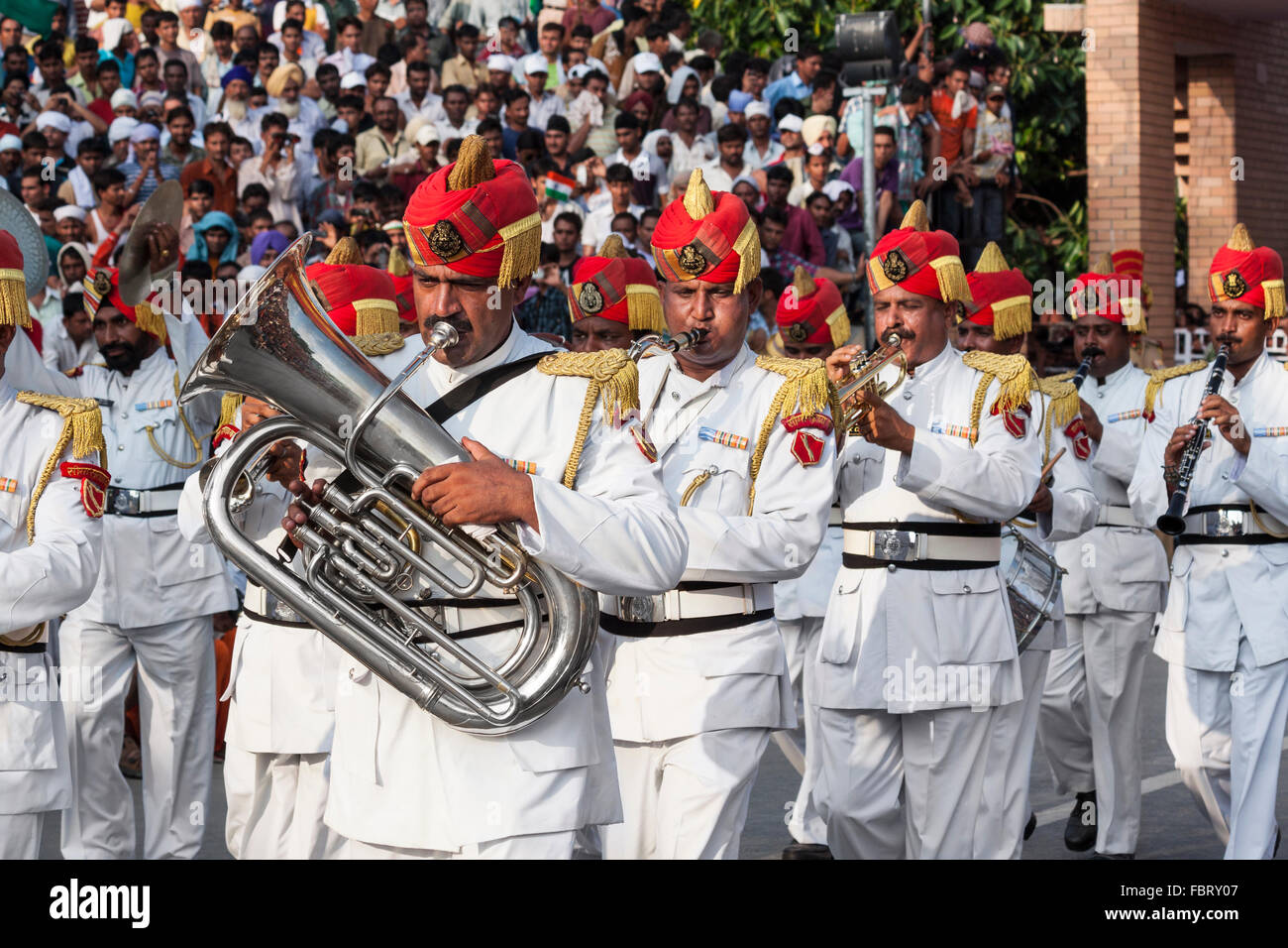 Ottone-band - India Pakistan cerimonia di confine a Wagah. Foto Stock