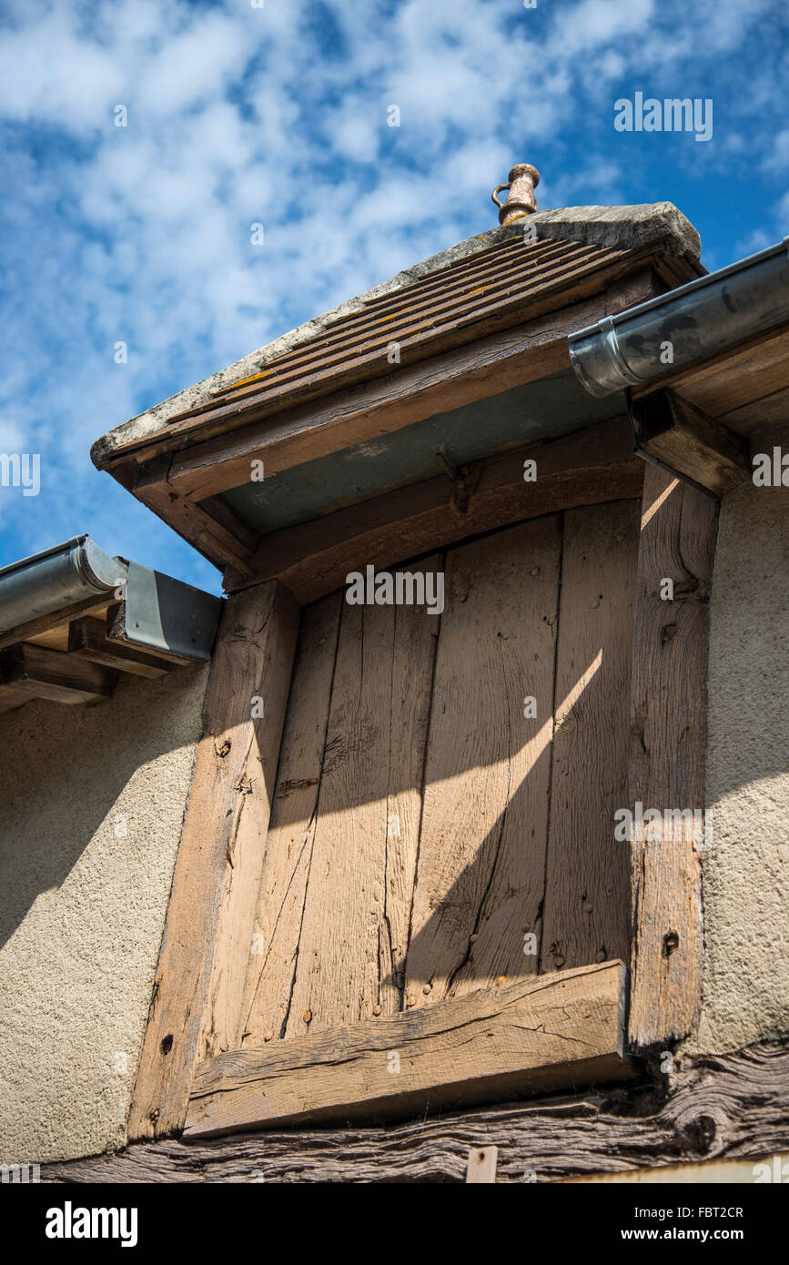 Montmorillon persiane in legno Foto Stock