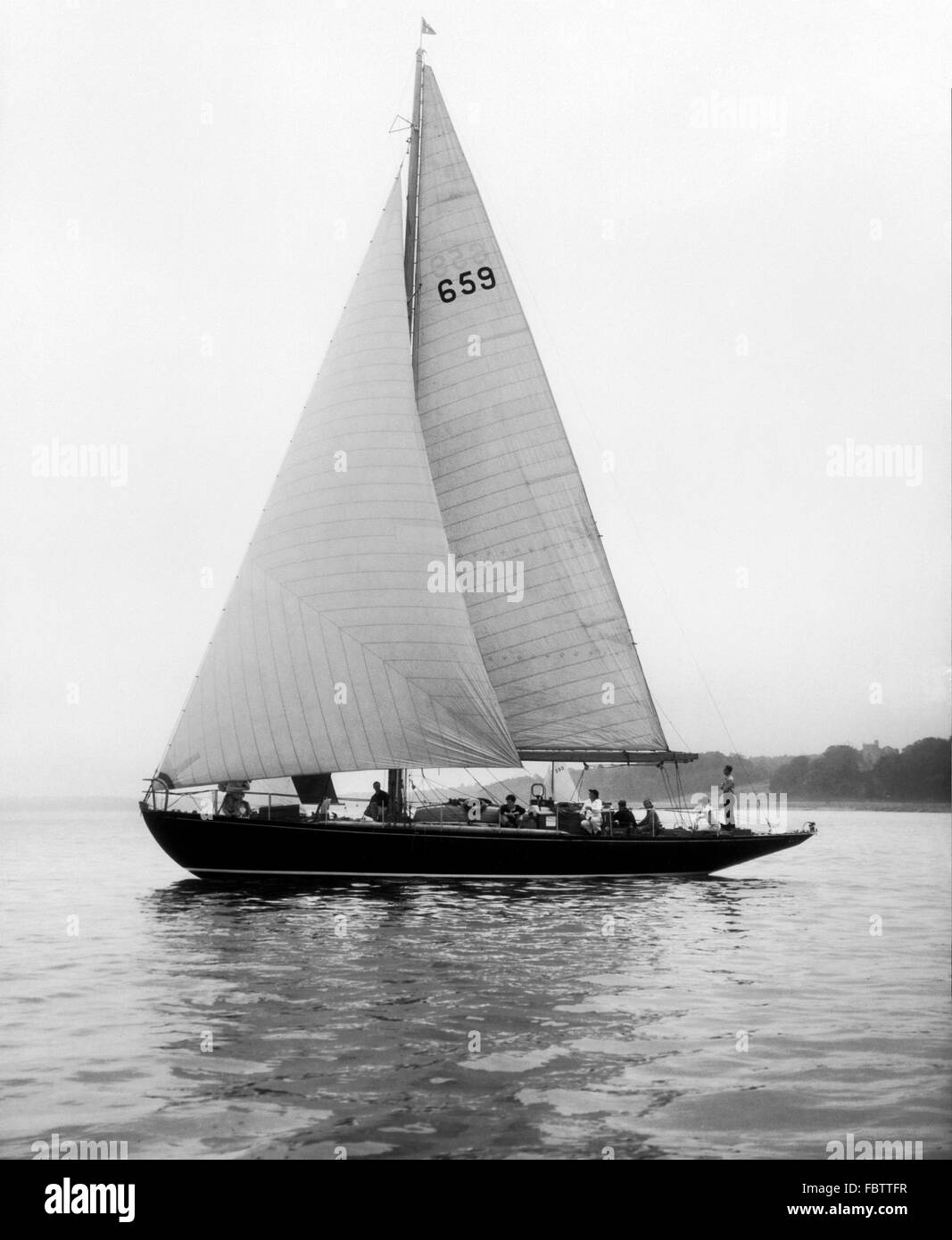 AJAX NEWS FOTO - anni cinquanta - IOR Racer - JOCASTA (GB) un tipico degli anni cinquanta I.O.R. Barca da regata. Foto: VT raccolta/AJAX REF:HDD/VTG/YA/JOCASTA Foto Stock