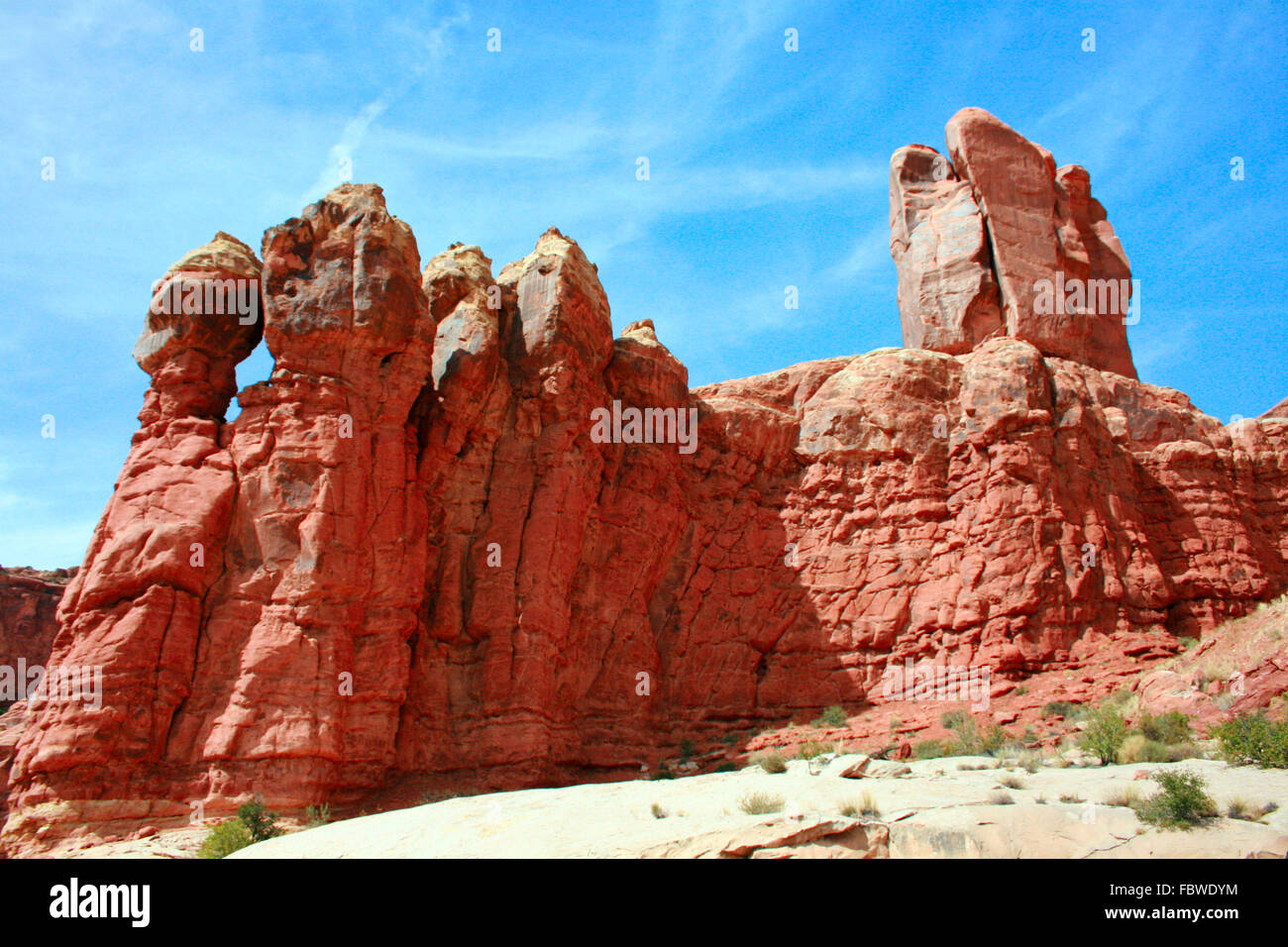 Monoliti di roccia rossa chiamata il giardino di Eden nel Parco Nazionale di Arches nei pressi di Moab Utah, Stati Uniti d'America Foto Stock