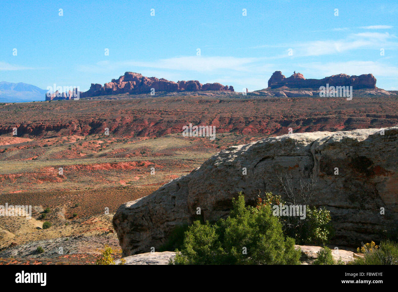 Monoliti di roccia rossa chiamata il giardino di Eden nel Parco Nazionale di Arches nei pressi di Moab Utah, Stati Uniti d'America Foto Stock