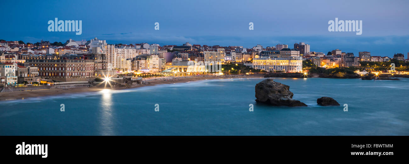 Biarritz Grande Plage beach al crepuscolo Foto Stock