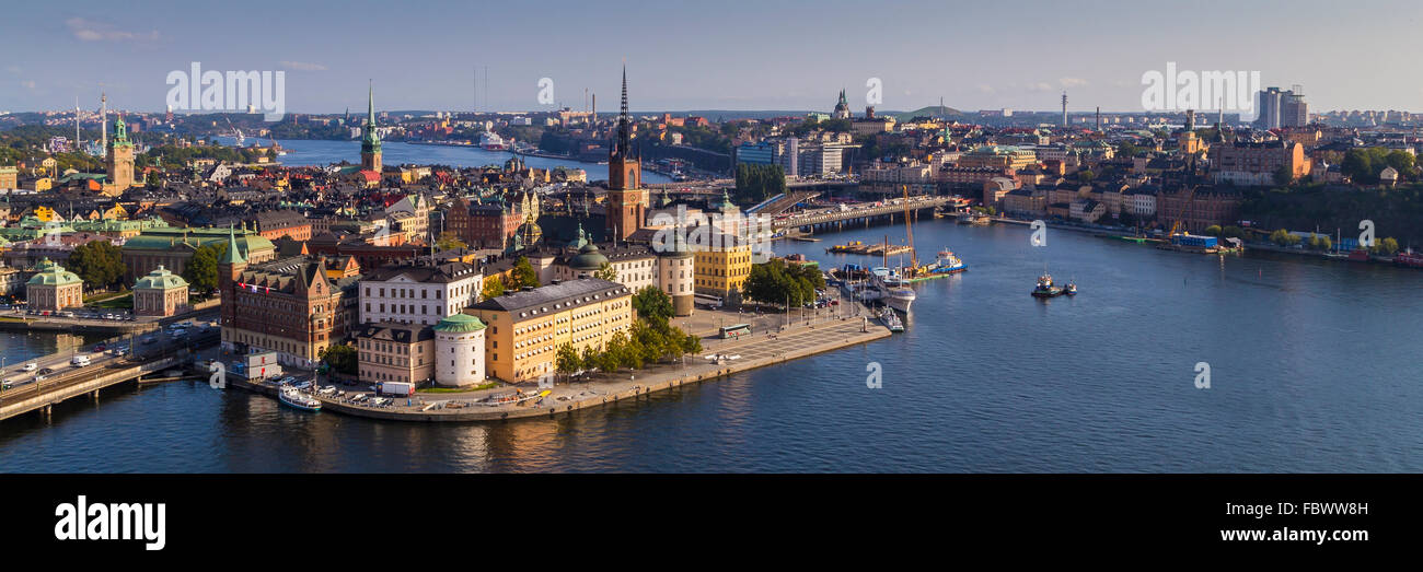 Vista di Gamla Stan a Stoccolma dalla torre Stadshuset Foto Stock