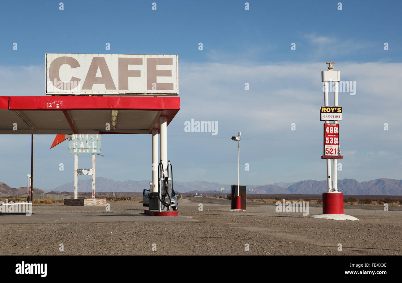 Vecchia Stazione di riempimento in California Foto Stock