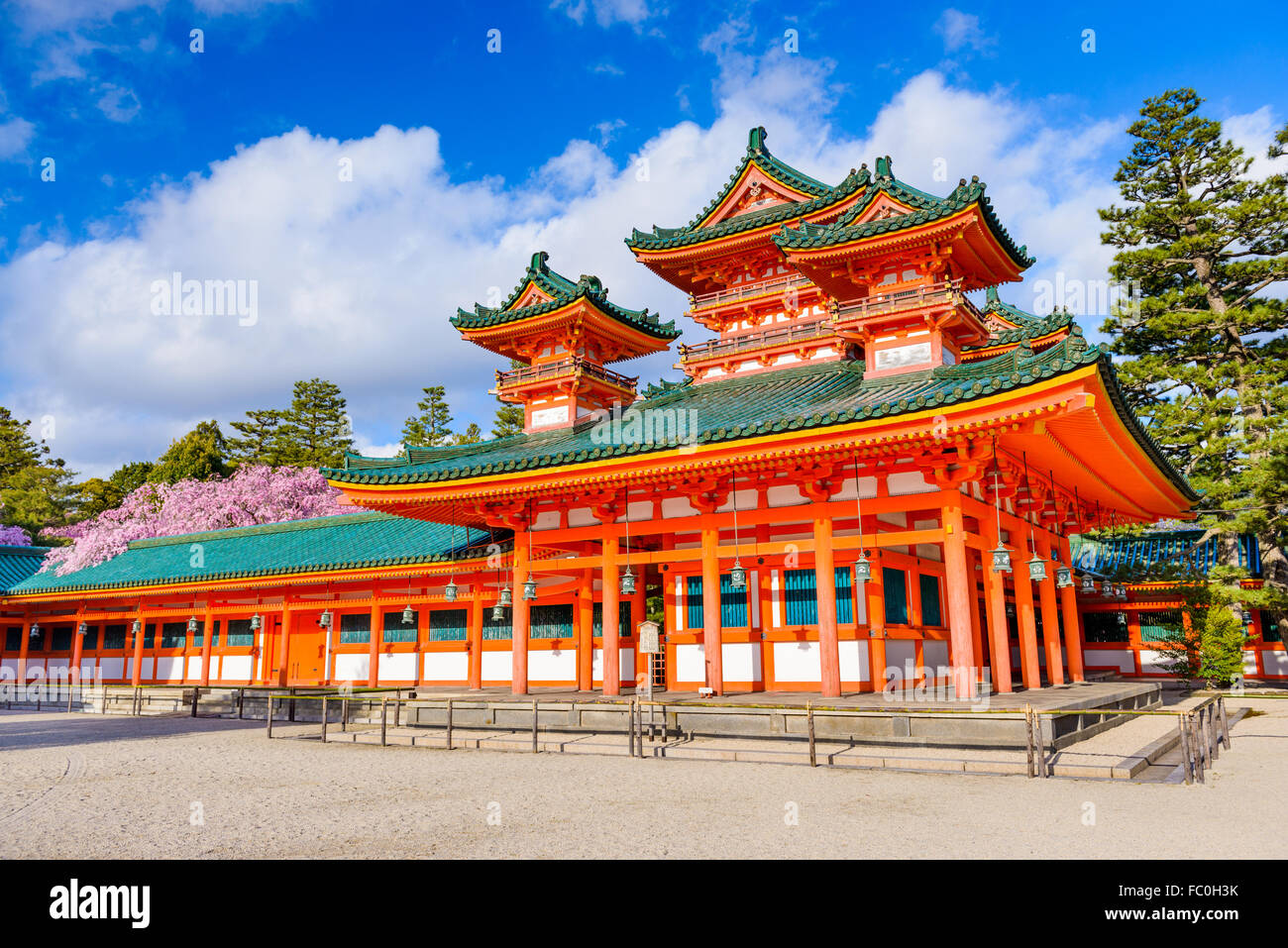 Kyoto, Giappone al Santuario Heian durante la primavera. Foto Stock