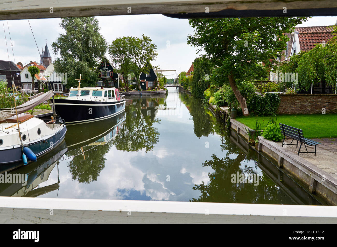 Canal a Edam, North-Holland, Paesi Bassi Foto Stock