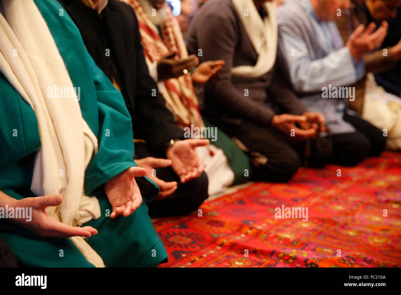 I Sufi Naqshbandi pregando. Foto Stock