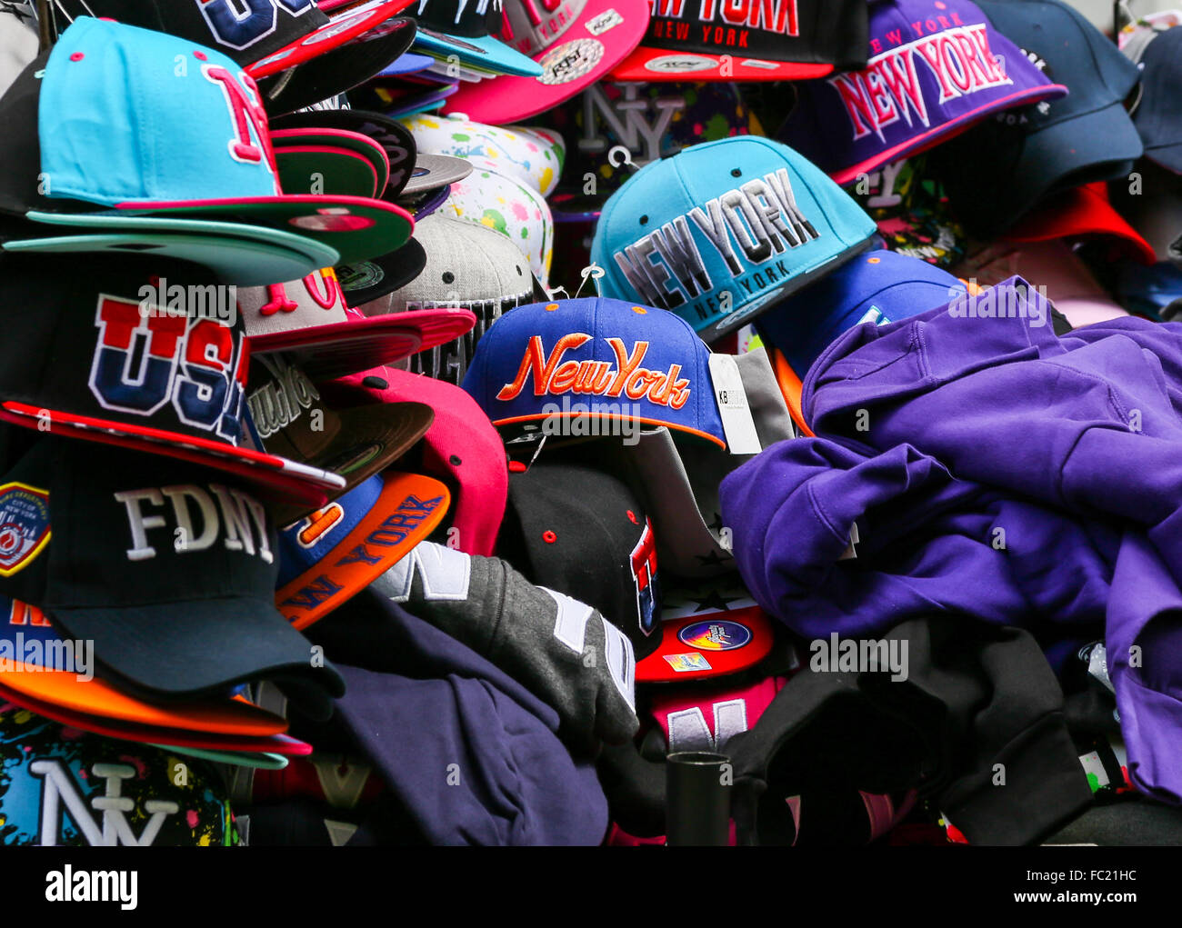 I cappelli da baseball in NY Foto Stock