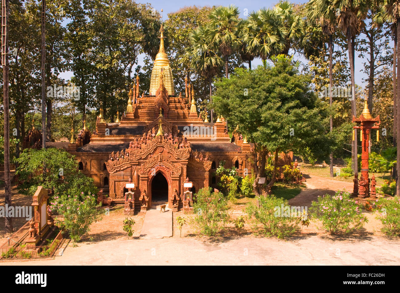 Mahazedi Paya, un antico tempio in Bgu, Myanmar Foto Stock