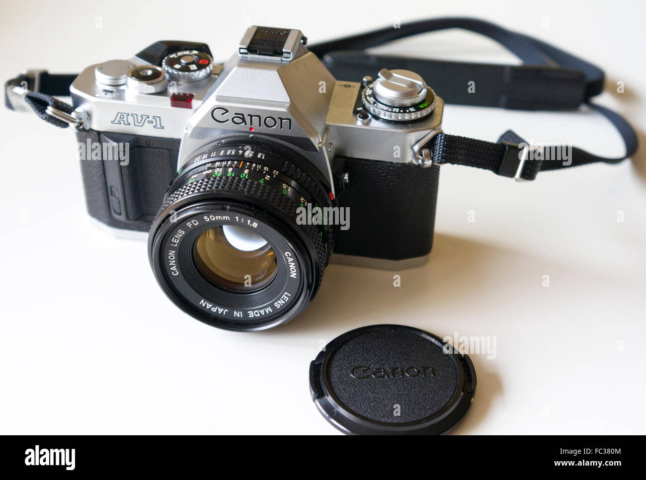 Canon AV-1 35mm Fotocamera analogica e Canon lente FD 50mm f/1.8 close up  Modello di Rilascio: No. Proprietà di rilascio: No Foto stock - Alamy