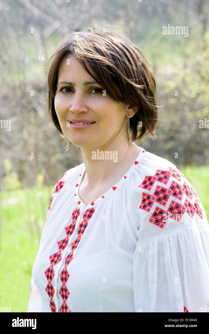 Donna ucraina in abito tradizionale Foto Stock