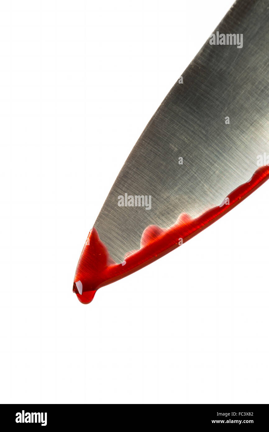 Coltello da cucina sangue stillicidio su bianco Foto Stock
