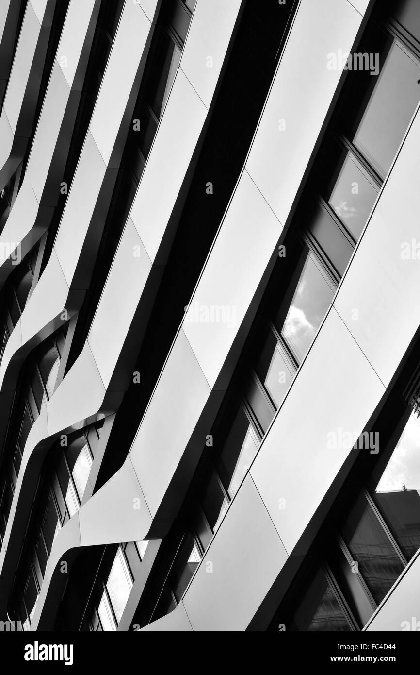 Facciata di un edificio per uffici a Berlino Foto Stock