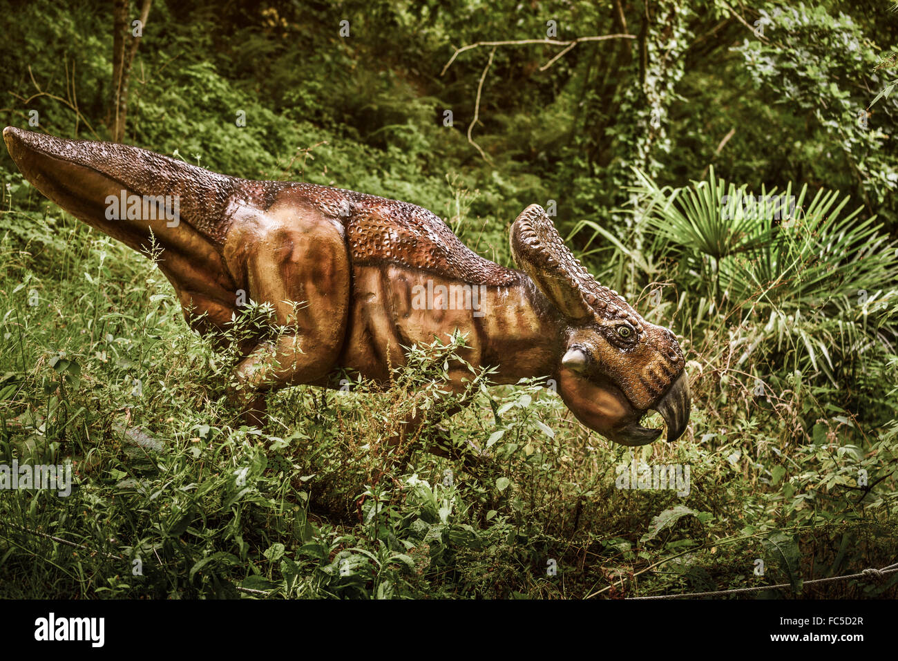 Karpin Abentura - i dinosauri del parco a tema nella provincia di Bilbao, Paesi Baschi. Foto Stock