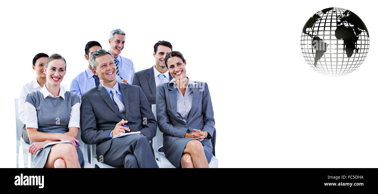 Immagine composita del team aziendale durante una riunione Foto Stock