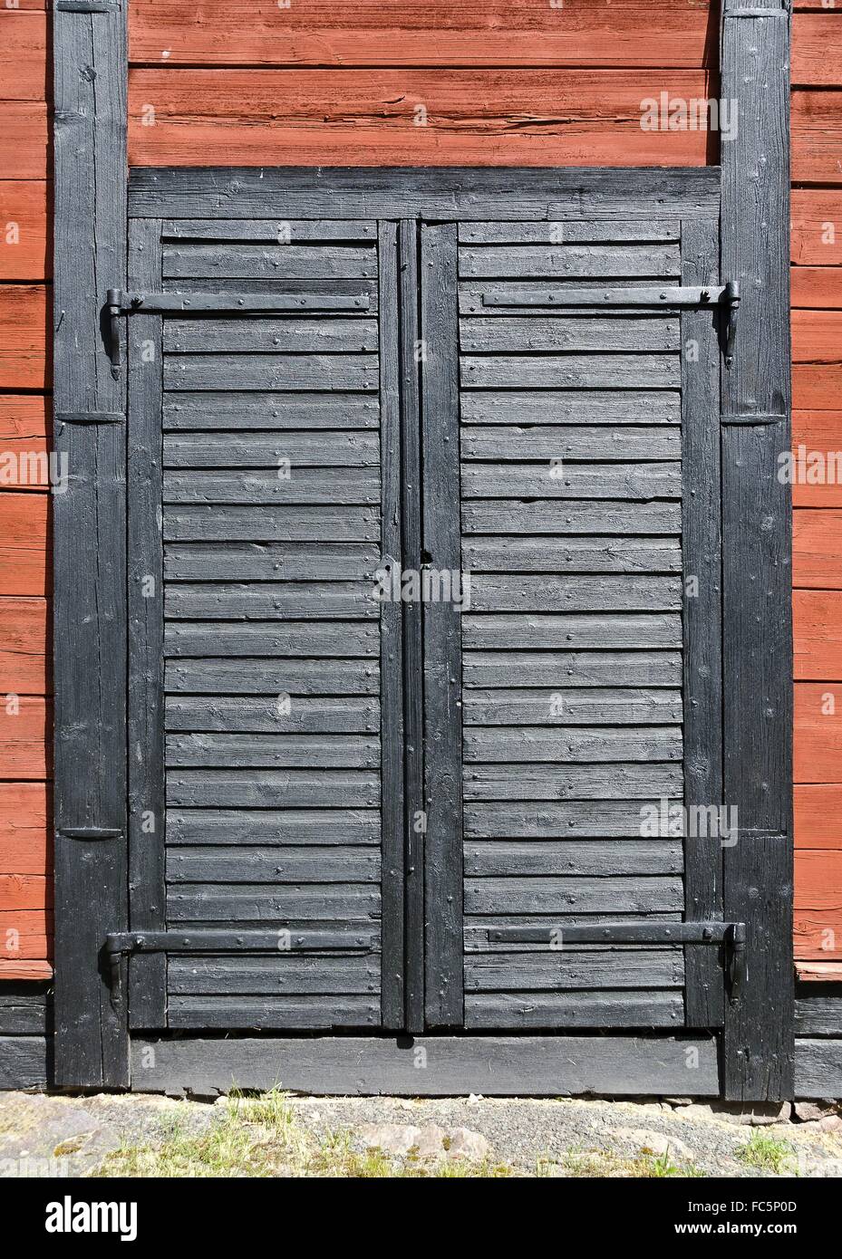 Nero porta in legno Foto Stock