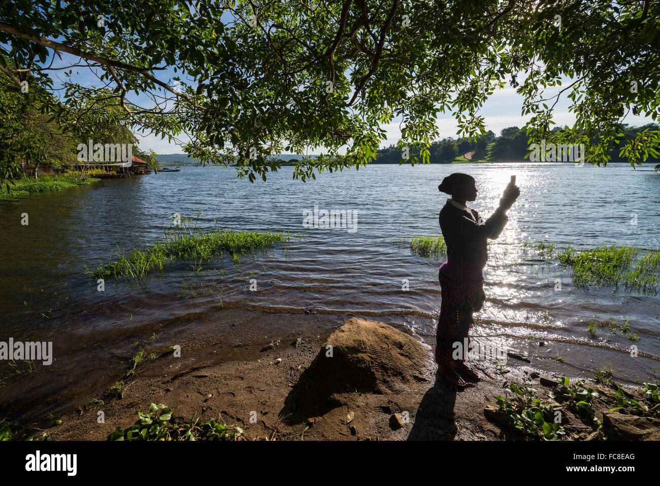 Turismo locale, la sorgente del fiume Nilo, Lago Victroia. Vicino a Jinja, Uganda, Africa Foto Stock