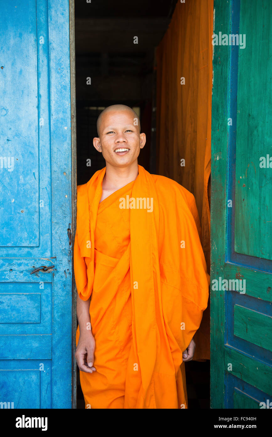 Giovane monaco in Wat Preah Ang Monastero, Siem Reap, Cambogia, Indocina, Asia sud-orientale, Asia Foto Stock