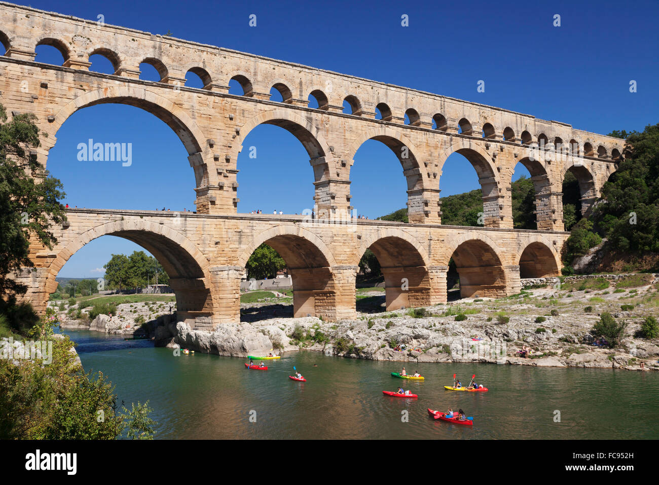 Pont du Gard, acquedotto romano, Sito Patrimonio Mondiale dell'UNESCO, fiume Gard, Languedoc-Roussillon, Francia meridionale, Francia, Europa Foto Stock