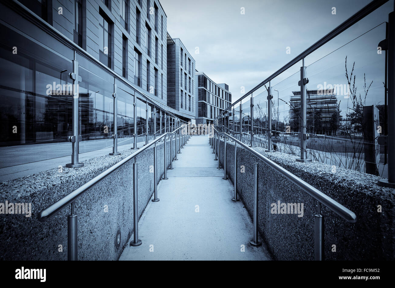 Passerella rampa immagini e fotografie stock ad alta risoluzione - Alamy