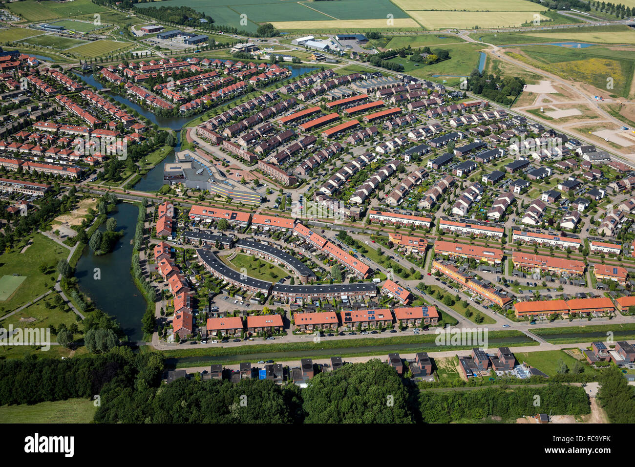 Paesi Bassi, Oosterhout, quartiere residenziale, antenna Foto Stock