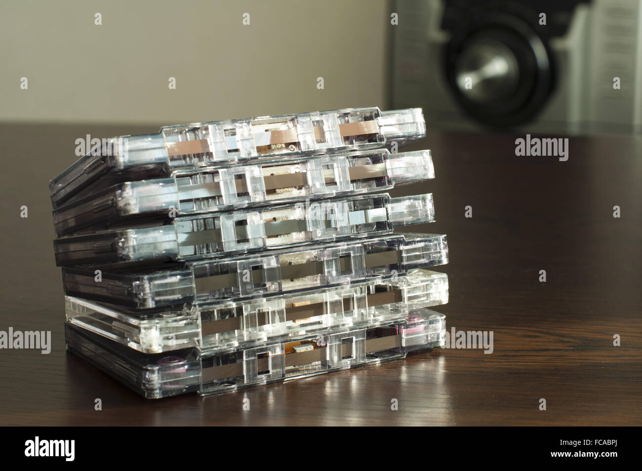Pila di audio cassette a nastro Foto Stock