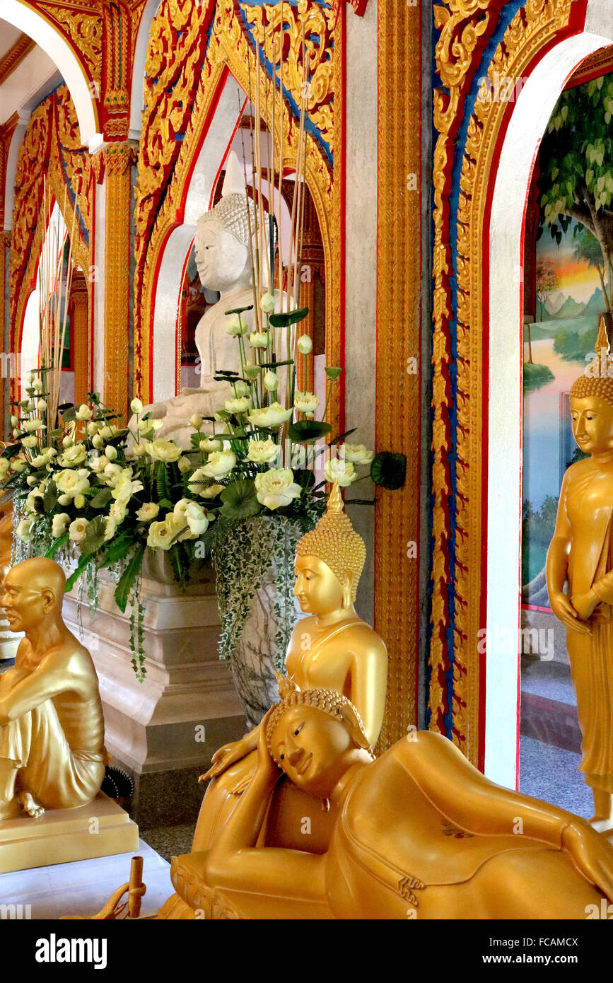 Thailandia Phuket interni ornati di Wat Chalong Adrian Baker Foto Stock