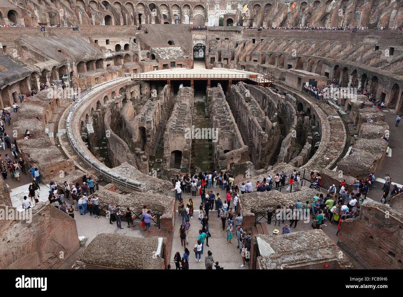 Il Colosseo o il Colosseo o Anfiteatro Flavio a Roma, Italia; (latino: Amphitheatrum Flavium); Anfiteatro Flavio o Colosseo Foto Stock