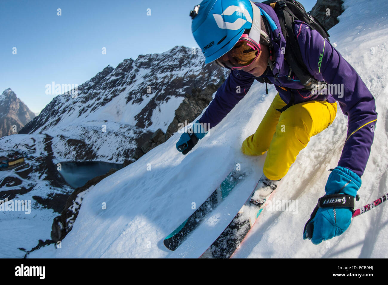 In discesa skiier in Portillo, Cile Foto Stock
