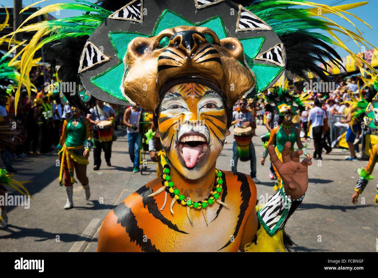 Barranquilla, Colombia - 1 Marzo 2014: Persone a sfilate di carnevale nel carnevale di Barranquilla in Colombia. Foto Stock