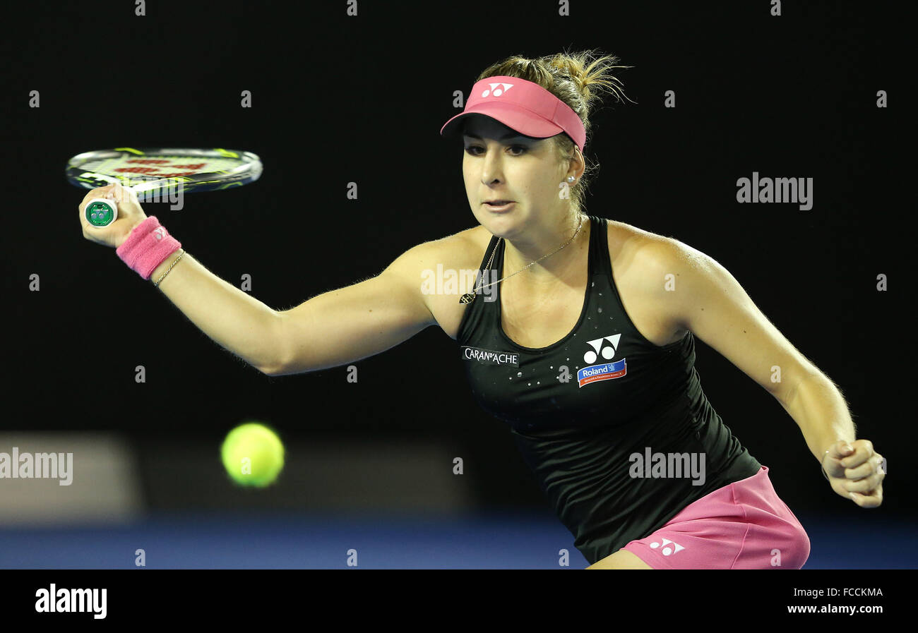 Melbourne, Australia. Il 22 gennaio, 2016. Belinda Bencic della Svizzera compete durante il terzo round match di donne singoli contro Kateryna BONDARENKO di Ucraina presso l'Australian Open di Tennis campionati di Melbourne, Australia, 22 gennaio 2016. Bencic ha vinto 2-1. Credito: Bi Mingming/Xinhua/Alamy Live News Foto Stock
