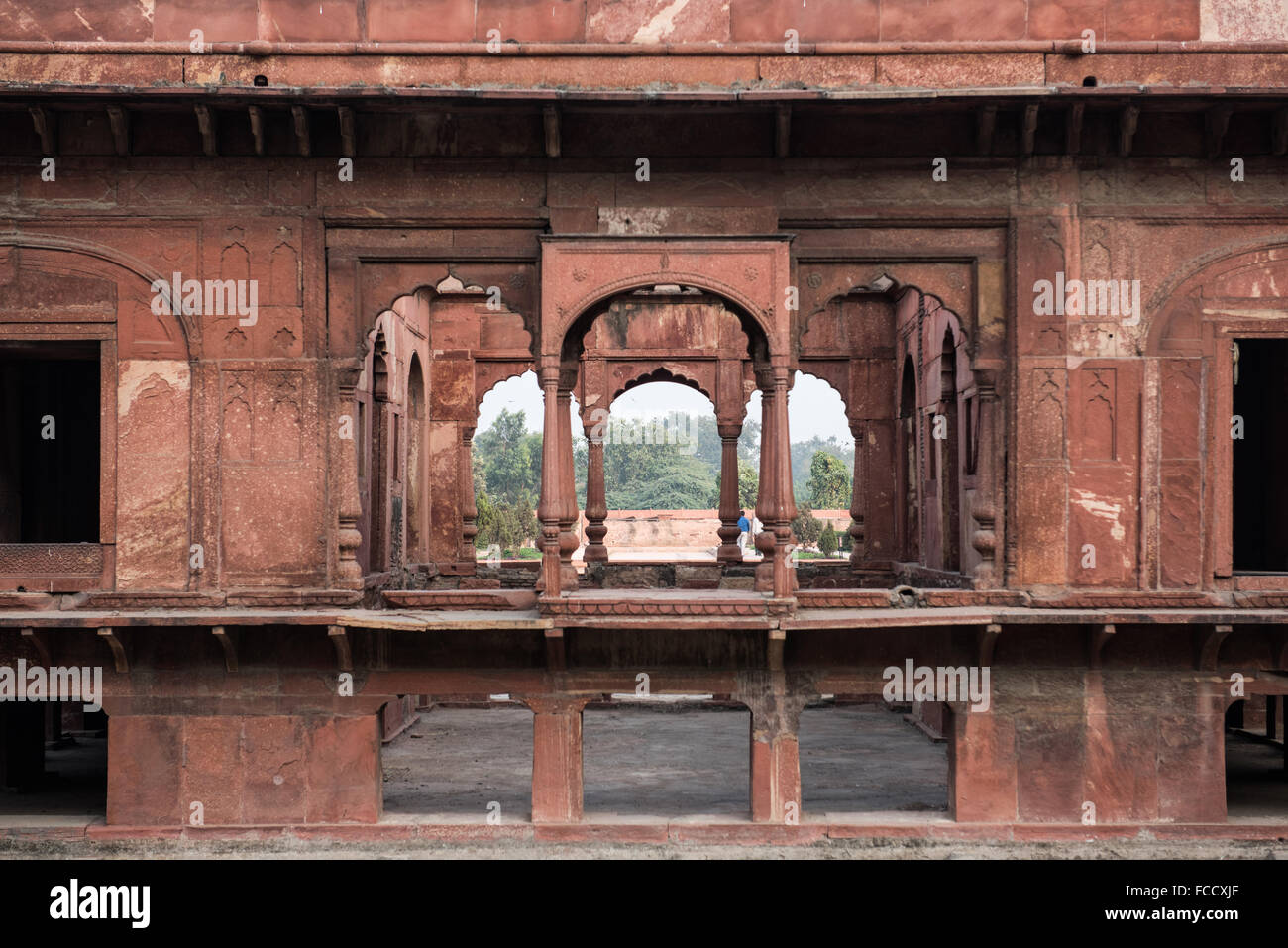 Zafar Mahal costruito con pietra arenaria rossa sotto Bahadur Shah II all'interno del complesso del Forte Rosso a Delhi. Magnificamente strutturato wit Foto Stock