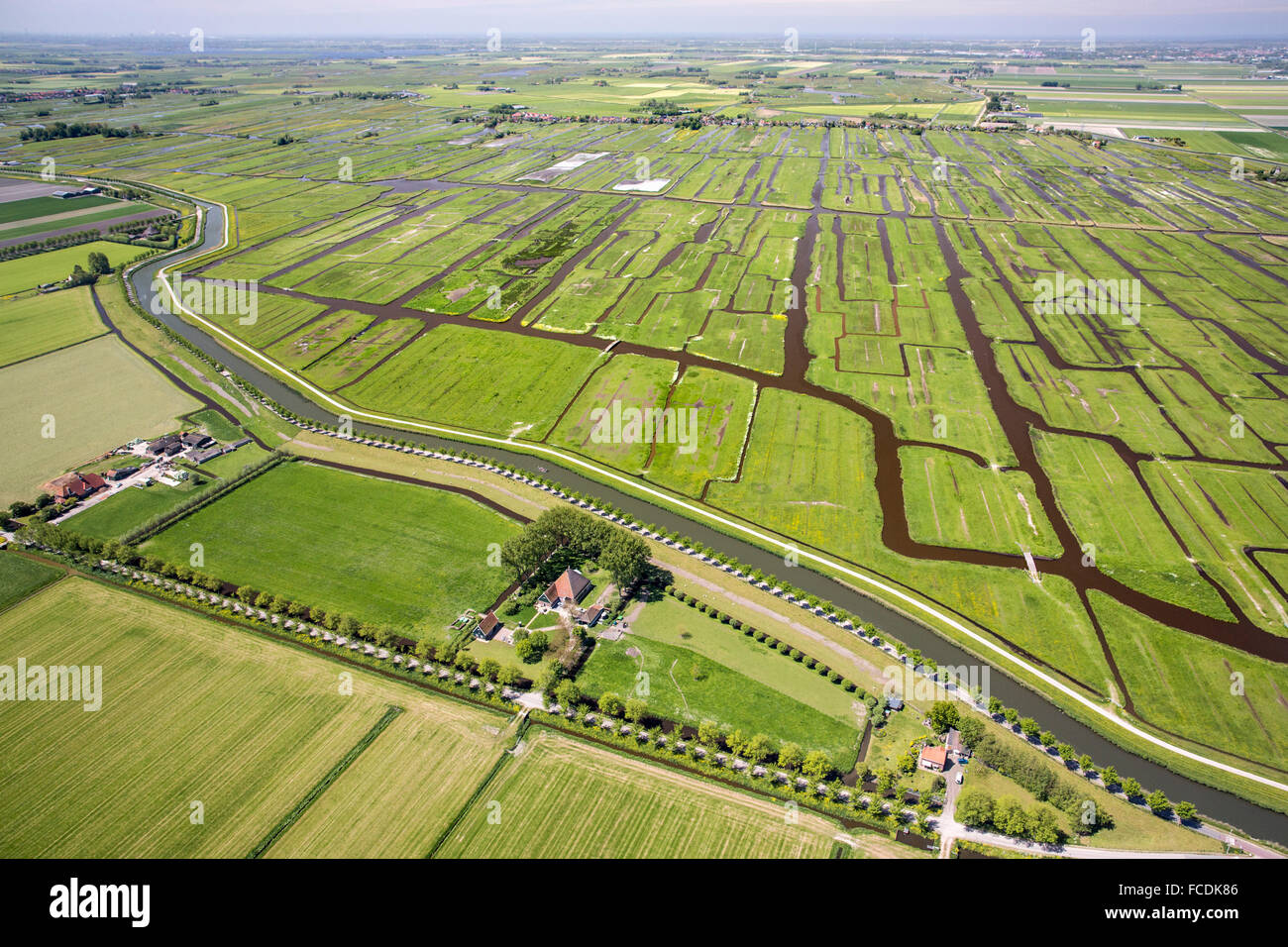 Paesi Bassi, Grootschermer vecchio paesaggio di polder " Eilandspolder'. Primo piano Beemster Polder. UNESCO - Sito Patrimonio dell'umanità. Antenna Foto Stock