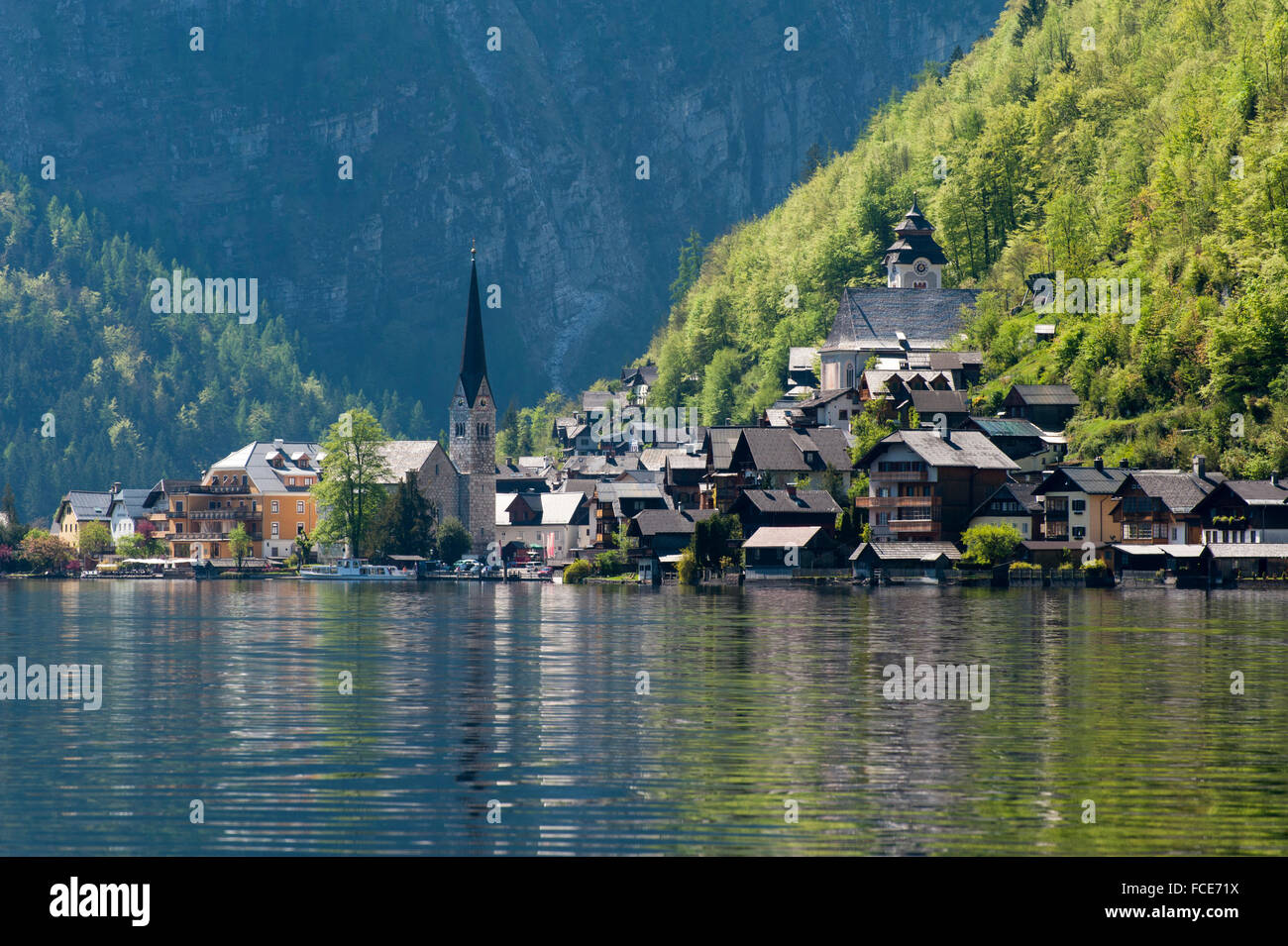 Hallstatt al lago Hallstatt, Austria Alpi Foto Stock