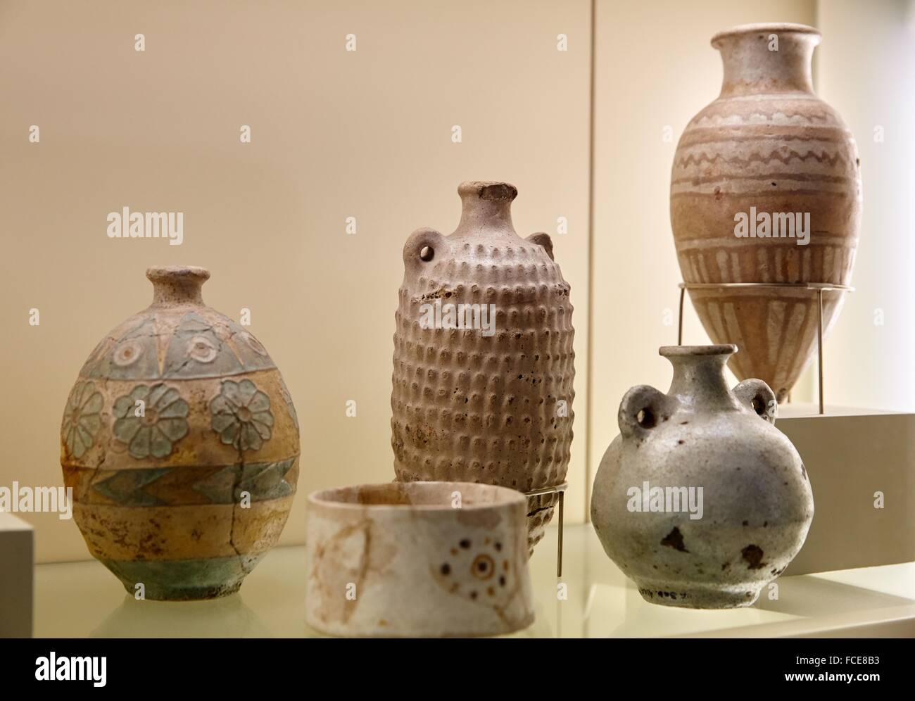 Glasierte Farbig GefŠ § gebrannter Ton, Babilonia, Pergamon Museum di Berlino, Germania. Foto Stock